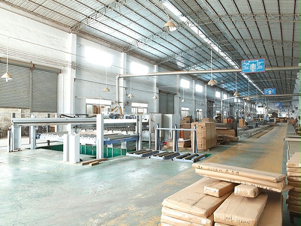 开云网页版登录入口-开云中国家具-工厂一角